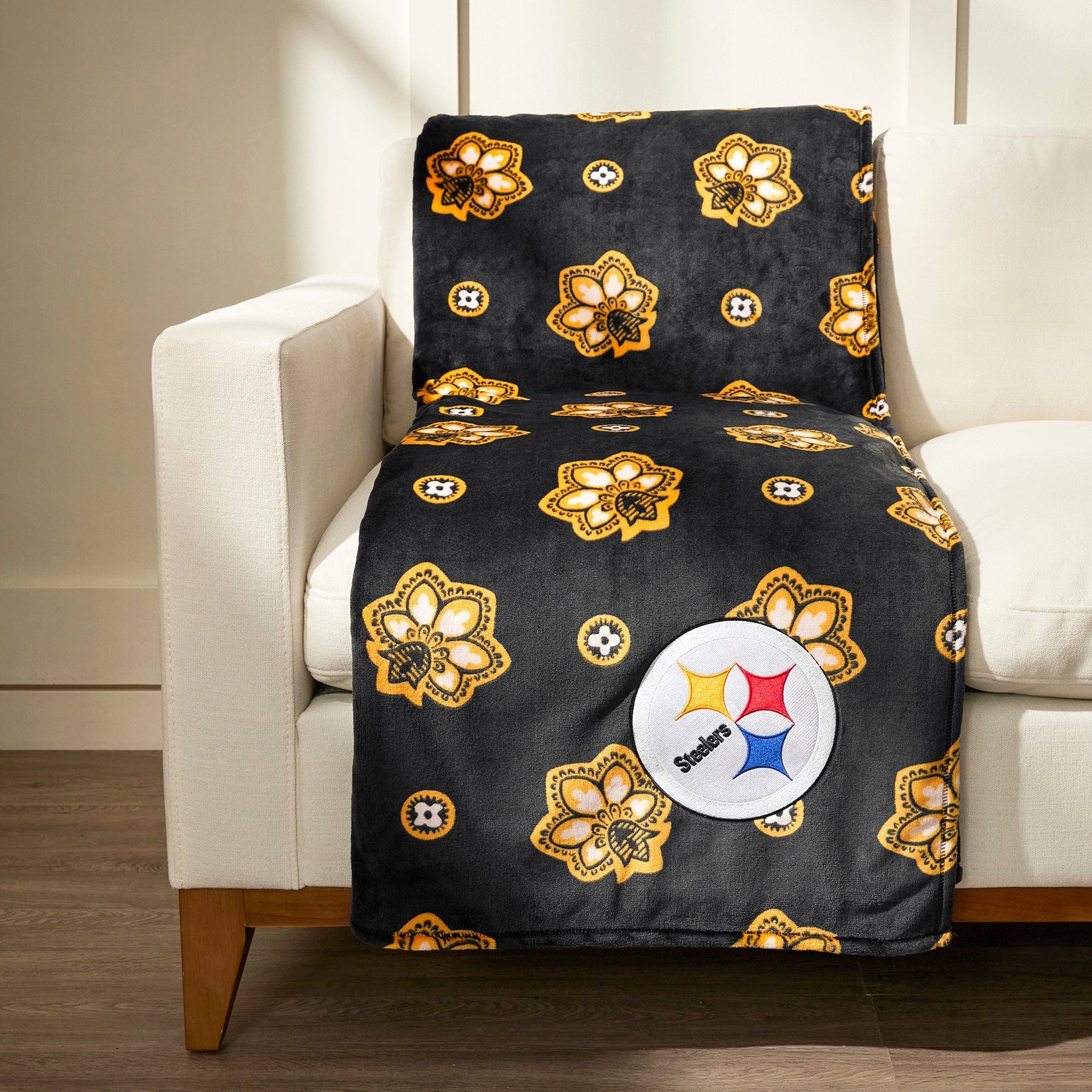 NFL Oversized Throw Blanket-Pittsburgh Steelers Bandana-Image 1-Vera Bradley
