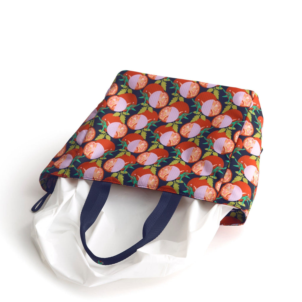 Lunch Tote-Sliced Tomatoes-Image 3-Vera Bradley